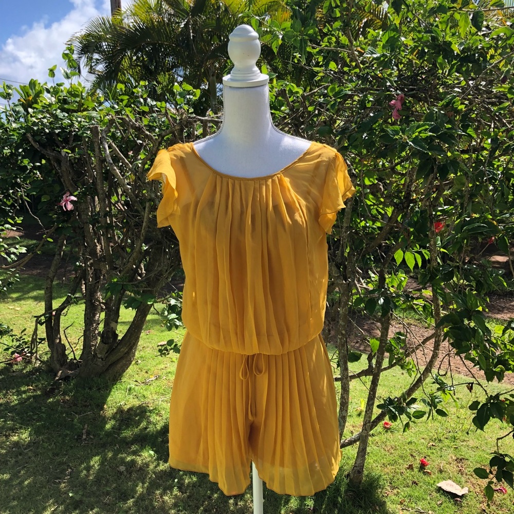 DEAL 🚨 🌻Bebe Romper